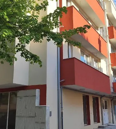 Kiki Lägenhet *
